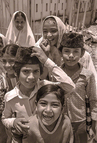 School children at Jumma Masjid 1976 h3-10-04